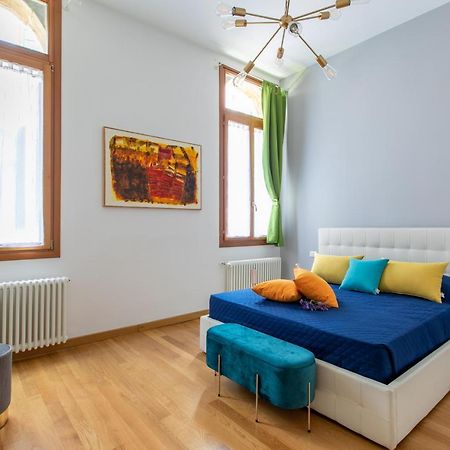 Rialto Bridge Lovely Apartment เวนิส ภายนอก รูปภาพ